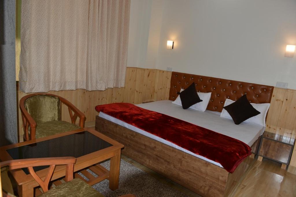 Tulip Flowing River View Hotel. Shamshi Exterior foto